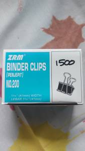 Binder clip 200
